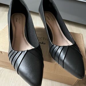 Clarks Black Leather Linvale Crown shoes 7.5